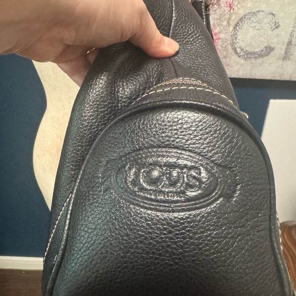 Tods Black Leather Hobo Shoulder Bag - Picture 6 of 10